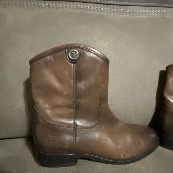 Frye short zip up boots - Picture 3 of 6